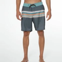 Protest Beachshort " PRTKALFORD In Huntergreen 14 Protest Beachshort " PRTKALFORD In Huntergreen -protest shop protest beachshort prtkalford in huntergreen 4