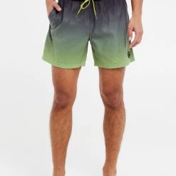 Protest Beachshorts " PRTKRABI In AlgaeGreen 10 Protest Beachshorts " PRTKRABI In AlgaeGreen -protest shop protest beachshorts prtkrabi in algaegreen 1