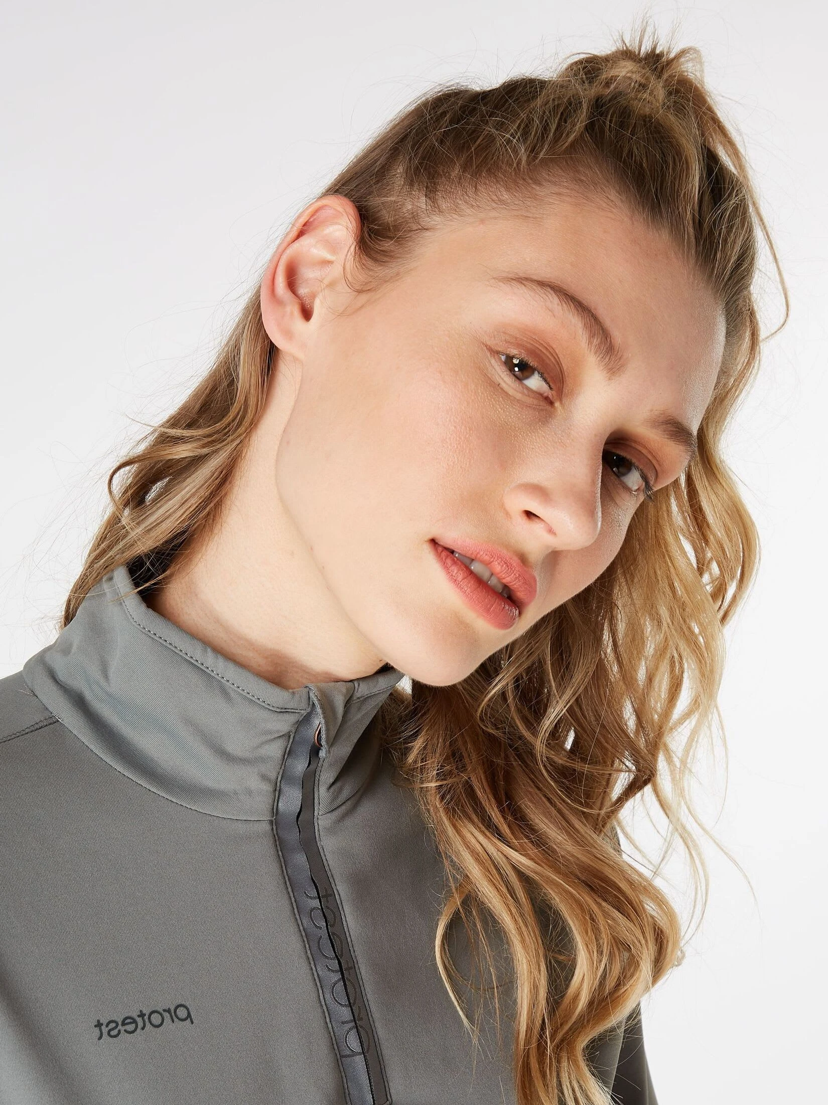 Protest Fleece " FABRIZ In Mistygreen 7 Protest Fleece " FABRIZ In Mistygreen – Bild 5