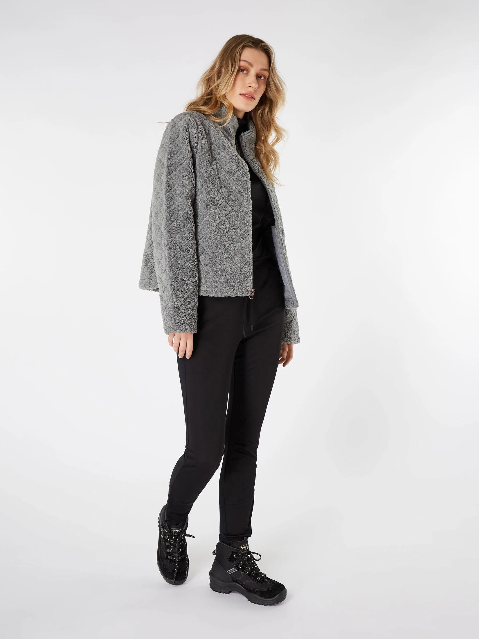 Protest Full Zip Top " PRTBELLFLOWER In Mistygreen 6 Protest Full Zip Top " PRTBELLFLOWER In Mistygreen – Bild 4