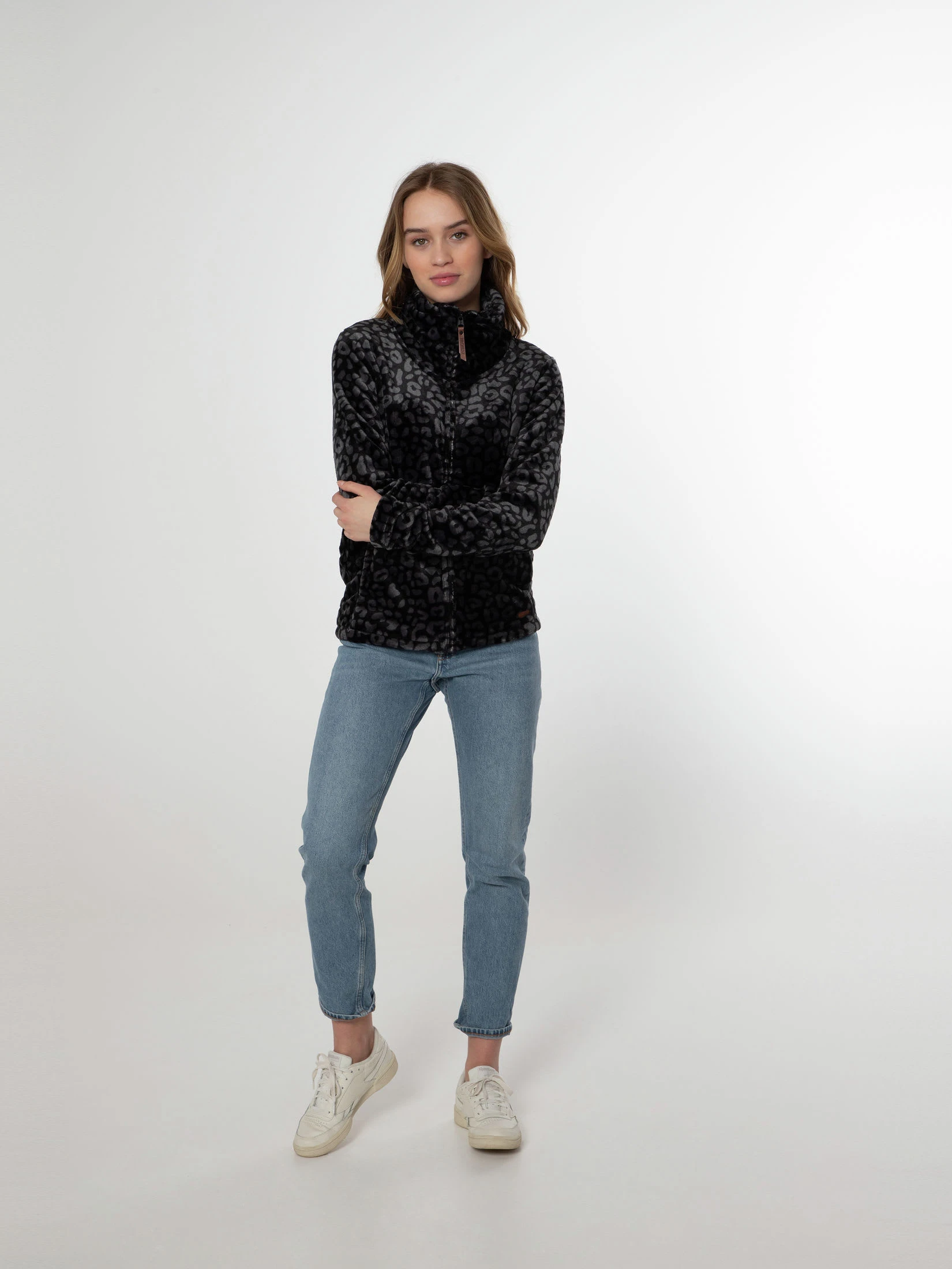 Protest Full Zip Top " PRTPACO In True Black 5 Protest Full Zip Top " PRTPACO In True Black – Bild 3