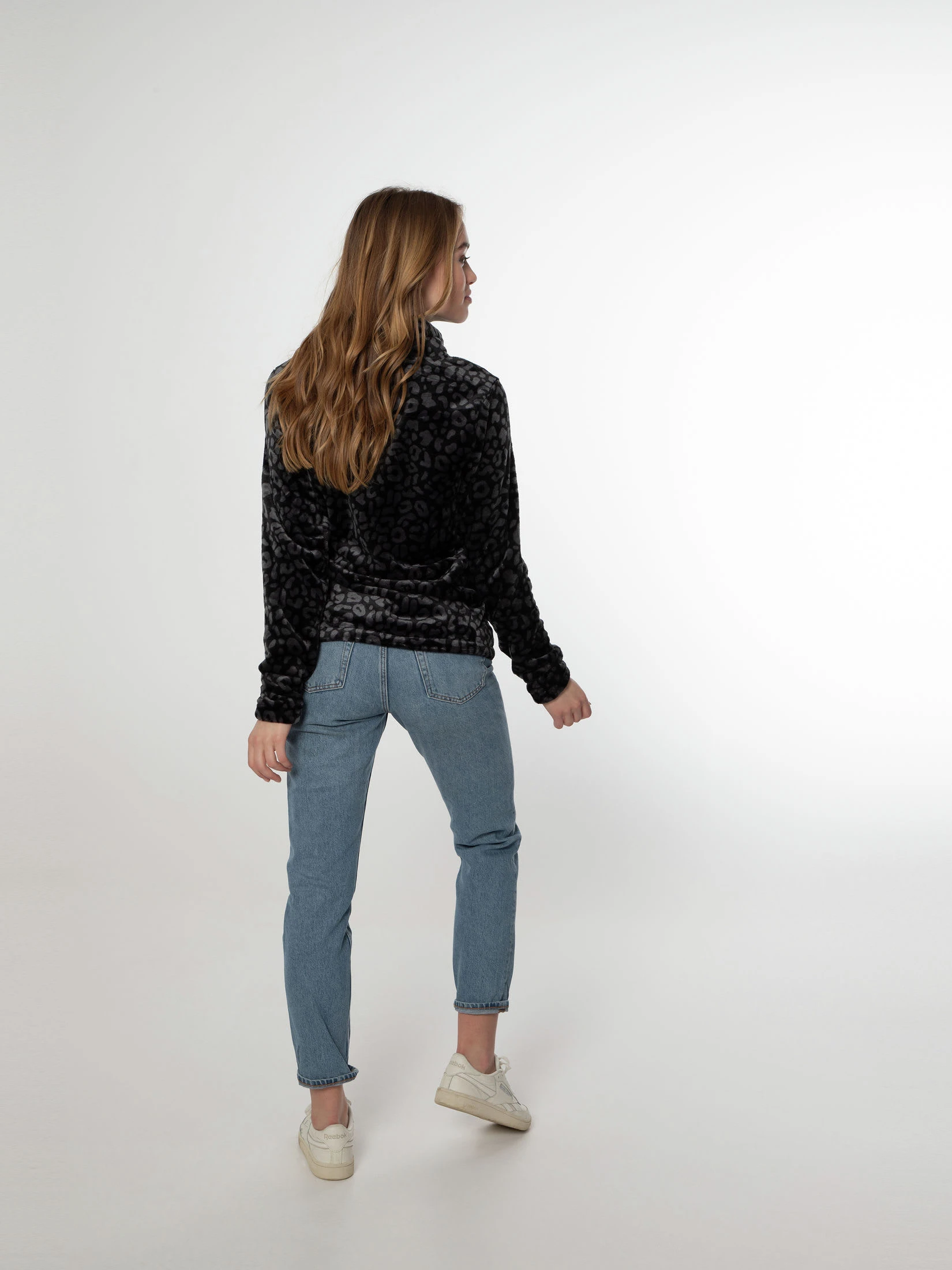 Protest Full Zip Top " PRTPACO In True Black 8 Protest Full Zip Top " PRTPACO In True Black – Bild 6