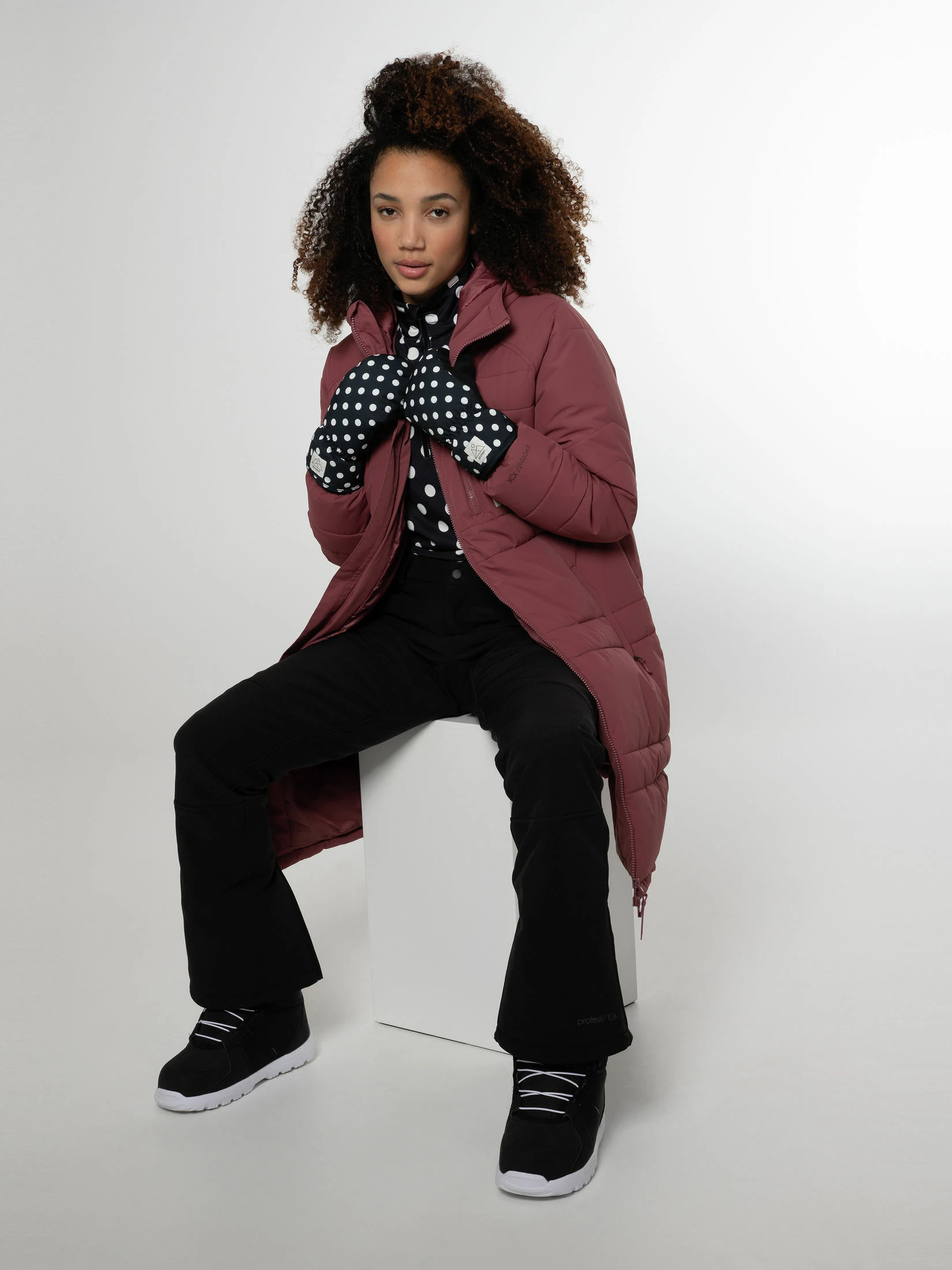 Protest Handschuhe " TANYA 21 In True Black 4 Protest Handschuhe " TANYA 21 In True Black – Bild 2