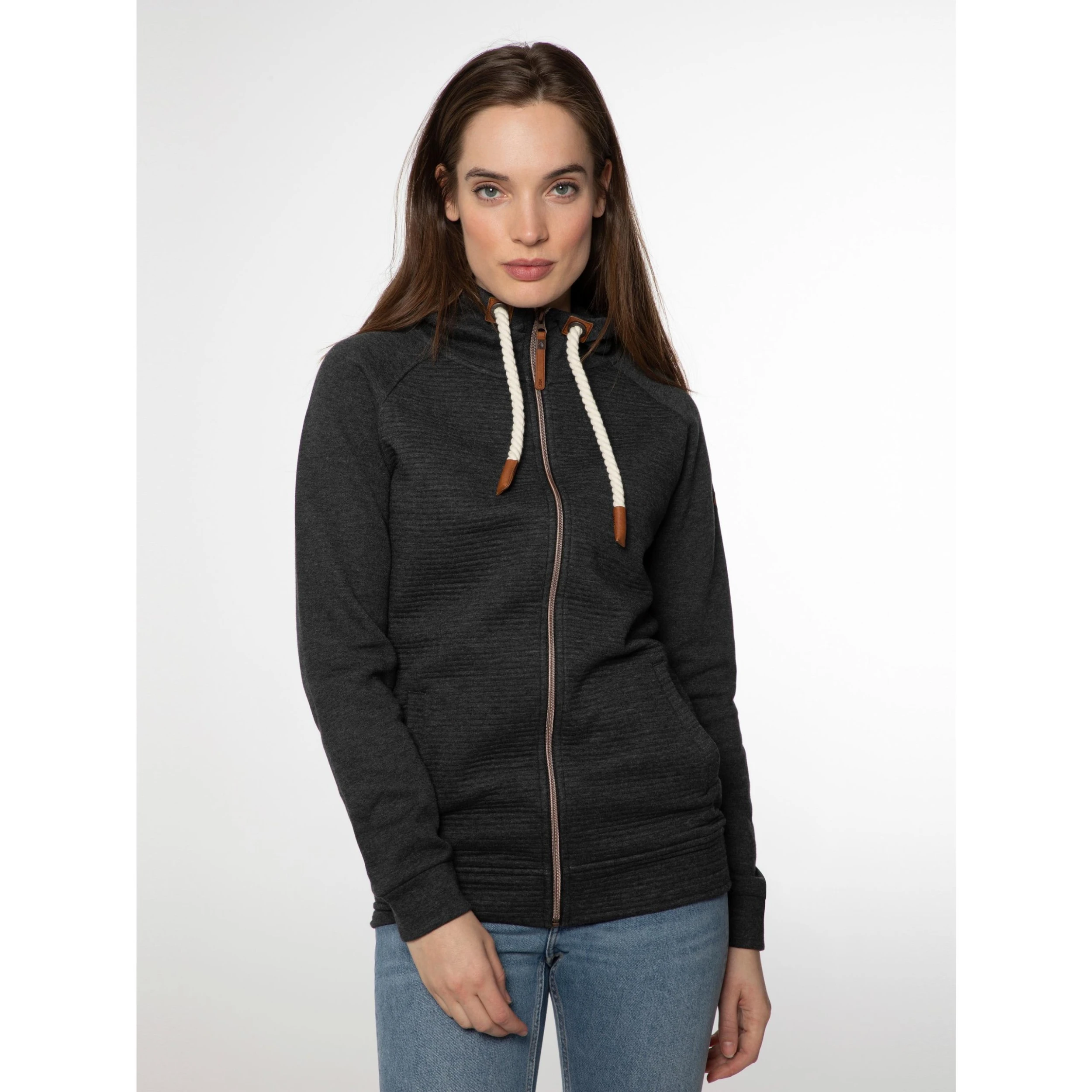 Protest Kapuzenjacke NXG GRACYE In True Black 7 Protest Kapuzenjacke NXG GRACYE In True Black – Bild 5