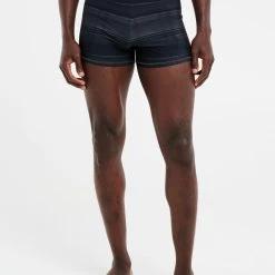 Protest Kastenbadehose " PRTSABANG In True Black 10 Protest Kastenbadehose " PRTSABANG In True Black -protest shop protest kastenbadehose prtsabang in true black 1