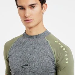 Protest Kurzarm-Rashguard " PRTHORROCKS In Dark Grey Melee 14 Protest Kurzarm-Rashguard " PRTHORROCKS In Dark Grey Melee -protest shop protest kurzarm rashguard prthorrocks in dark grey melee 5
