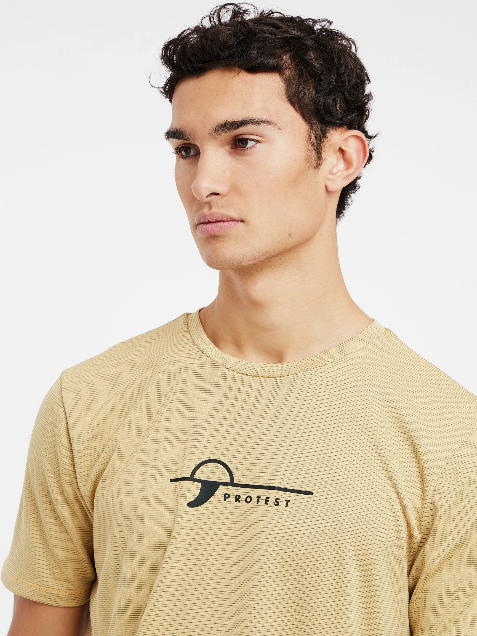 Protest Kurzarm-Rashguard " PRTLEGUNDI In ButterYellow 8 Protest Kurzarm-Rashguard " PRTLEGUNDI In ButterYellow – Bild 6