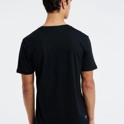 Protest Kurzarm-Rashguard " PRTLEGUNDI In True Black 12 Protest Kurzarm-Rashguard " PRTLEGUNDI In True Black -protest shop protest kurzarm rashguard prtlegundi in true black 3