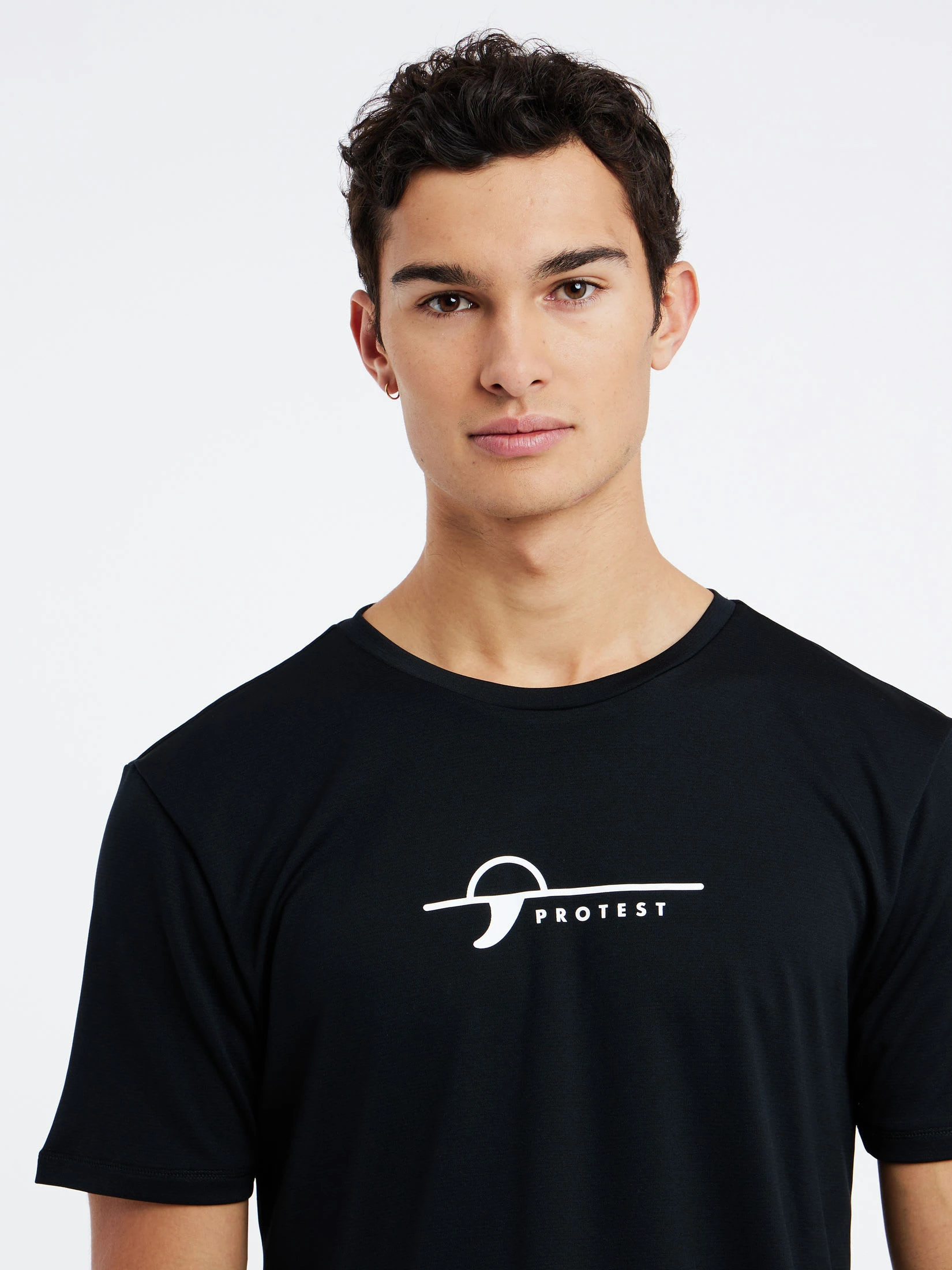 Protest Kurzarm-Rashguard " PRTLEGUNDI In True Black 8 Protest Kurzarm-Rashguard " PRTLEGUNDI In True Black – Bild 6