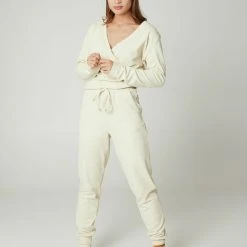 Protest Long Sleeve " PRTHYDRA In Tapiocaoffwhite 11 Protest Long Sleeve " PRTHYDRA In Tapiocaoffwhite -protest shop protest long sleeve prthydra in tapiocaoffwhite 2