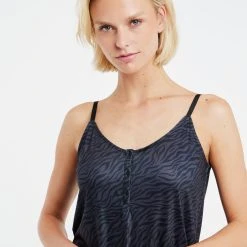 Protest Minikleid " PRTMAKARAS In True Black 14 Protest Minikleid " PRTMAKARAS In True Black -protest shop protest minikleid prtmakaras in true black 5