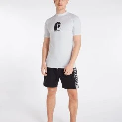 Protest Rashguard Short Sleeve " PRTCATER In Basic 10 Protest Rashguard Short Sleeve " PRTCATER In Basic -protest shop protest rashguard short sleeve prtcater in basic 2