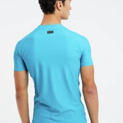 Protest Rashguard Short Sleeve " PRTCATER In JayBlue 12 Protest Rashguard Short Sleeve " PRTCATER In JayBlue -protest shop protest rashguard short sleeve prtcater in jayblue 3