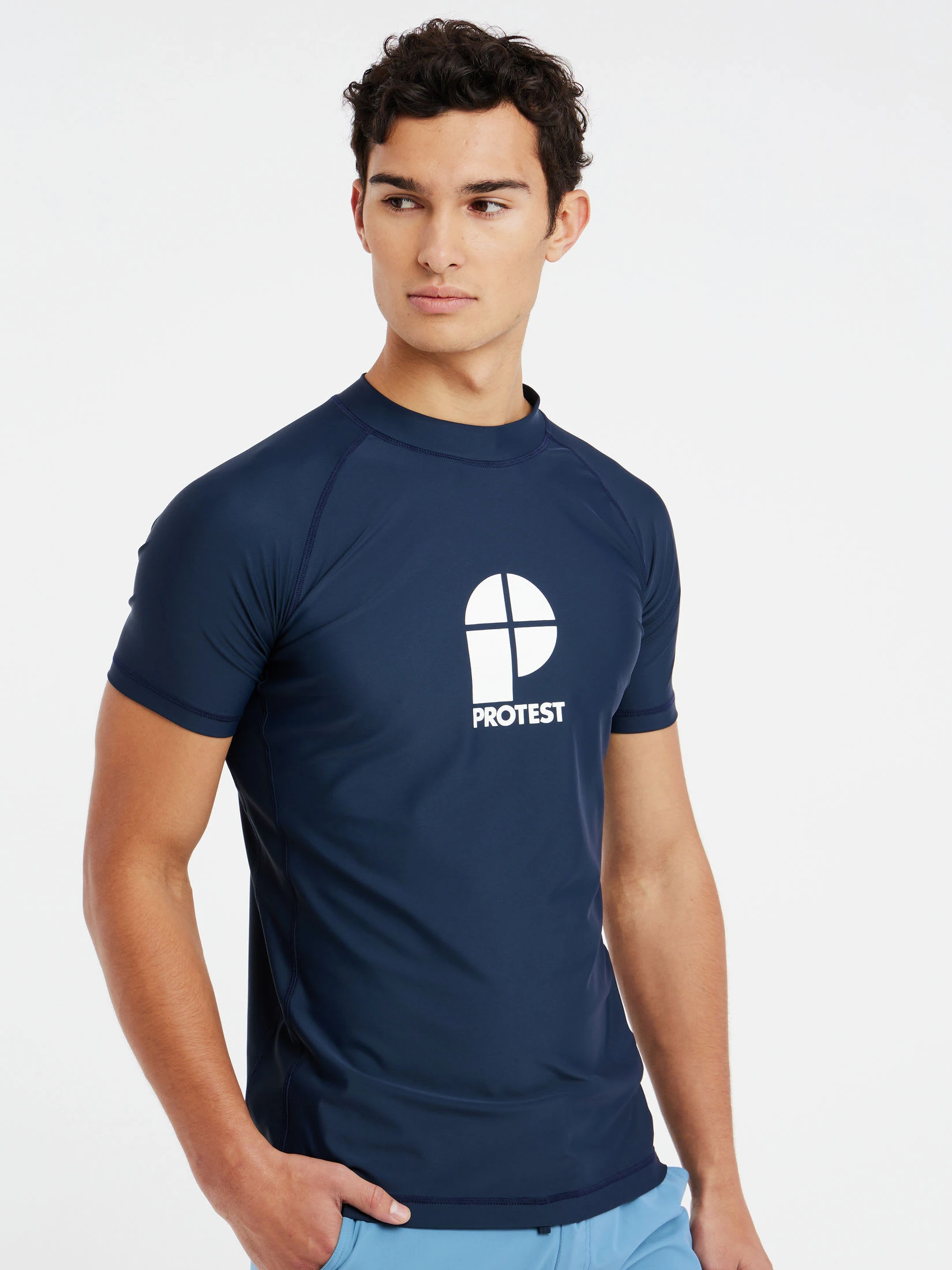 Protest Rashguard Short Sleeve " PRTCATER In Night Skyblue 4 Protest Rashguard Short Sleeve " PRTCATER In Night Skyblue – Bild 2