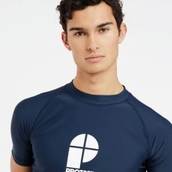 Protest Rashguard Short Sleeve " PRTCATER In Night Skyblue 14 Protest Rashguard Short Sleeve " PRTCATER In Night Skyblue -protest shop protest rashguard short sleeve prtcater in night skyblue 5