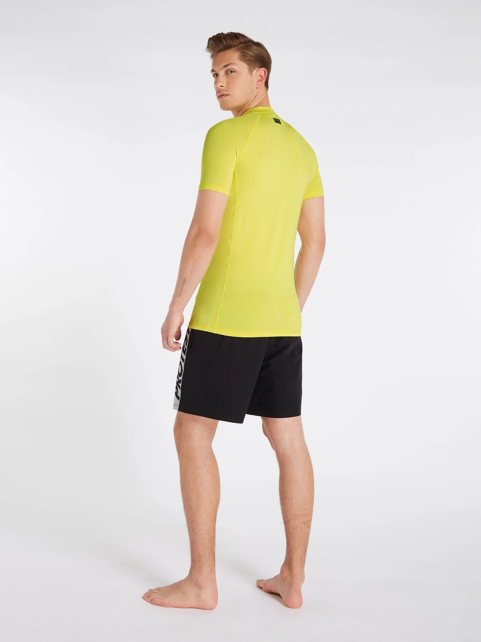 Protest Rashguard Short Sleeve " PRTCATER In Sunshine 7 Protest Rashguard Short Sleeve " PRTCATER In Sunshine – Bild 6
