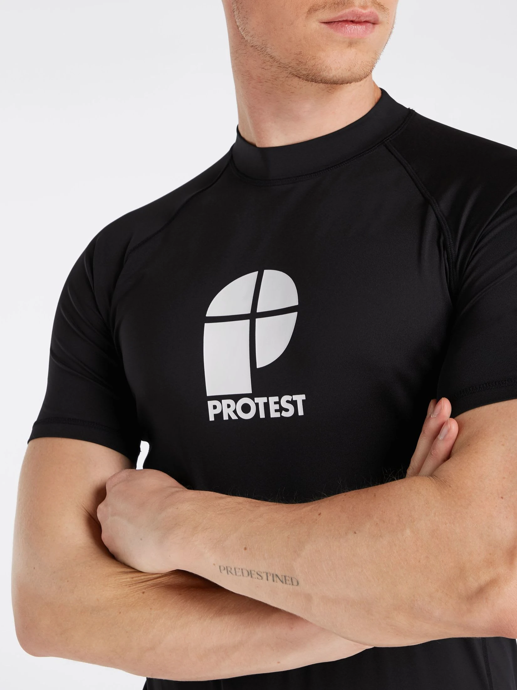 Protest Rashguard Short Sleeve " PRTCATER In True Black 7 Protest Rashguard Short Sleeve " PRTCATER In True Black – Bild 5