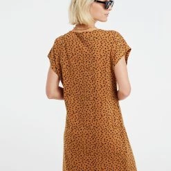 Protest T-Shirt-Kleid " PRTCATRINA 23 In Sandstone 14 Protest T-Shirt-Kleid " PRTCATRINA 23 In Sandstone -protest shop protest t shirt kleid prtcatrina 23 in sandstone 4