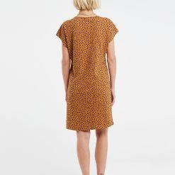 Protest T-Shirt-Kleid " PRTCATRINA 23 In Sandstone 17 Protest T-Shirt-Kleid " PRTCATRINA 23 In Sandstone -protest shop protest t shirt kleid prtcatrina 23 in sandstone 7