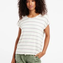 Protest T-shirt " PRTBAHARI In Green Baygreen 10 Protest T-shirt " PRTBAHARI In Green Baygreen -protest shop protest t shirt prtbahari in green baygreen 1