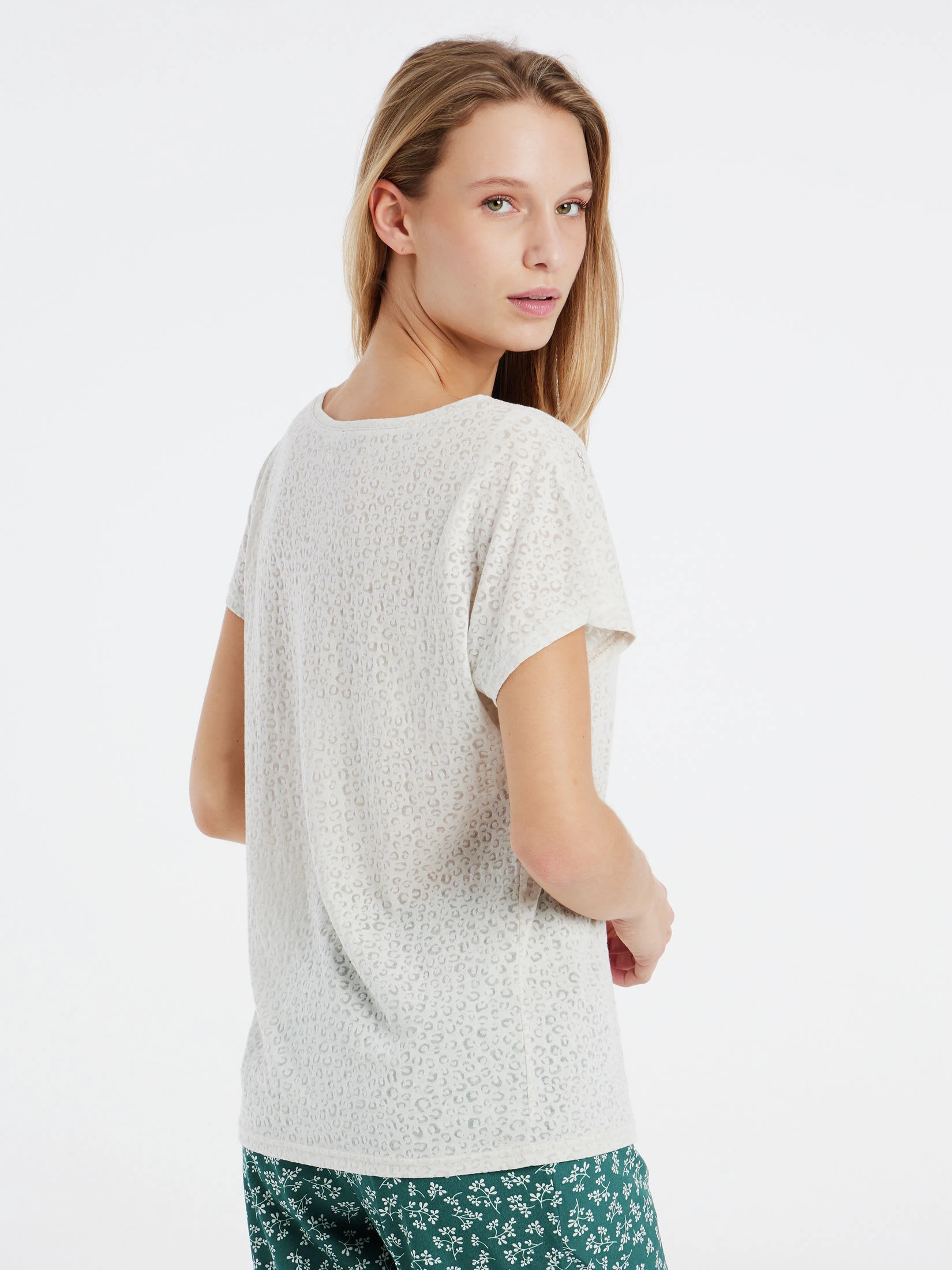 Protest T-shirt " PRTMEGAN In Kitoffwhite 6 Protest T-shirt " PRTMEGAN In Kitoffwhite – Bild 4