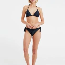 Protest Triangel-Bikini Cheeky " PRTIQUITOS 23 In True Black 11 Protest Triangel-Bikini Cheeky " PRTIQUITOS 23 In True Black -protest shop protest triangel bikini cheeky prtiquitos 23 in true black 2